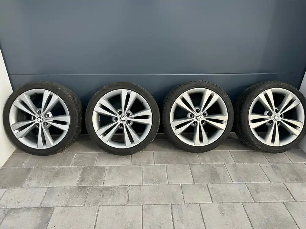 Oferta czasowa Felgi Neptune 18" + Dębica Presto UHP 2 225/40R18 (SKODA, VW, SEAT, AUDI)