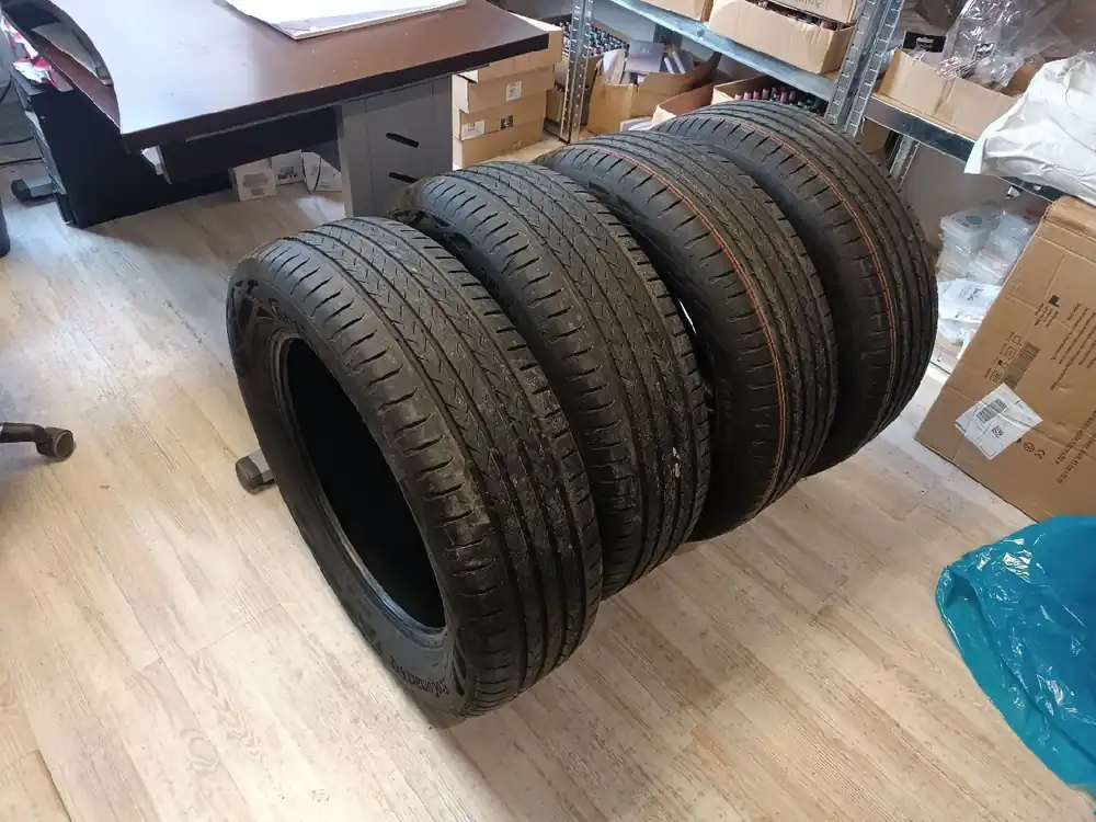 Darmowy zwrot Nowe opony Continental EcoContact 6Q 215/60 r18