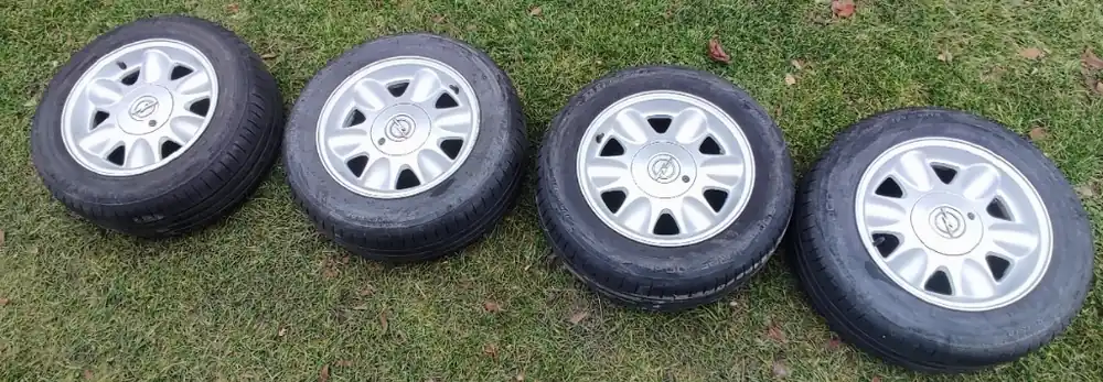 Bezpieczna płatność koła 15 7J x 15H 2 ET 33 opony letnie DUNLOP OPEL 5x110