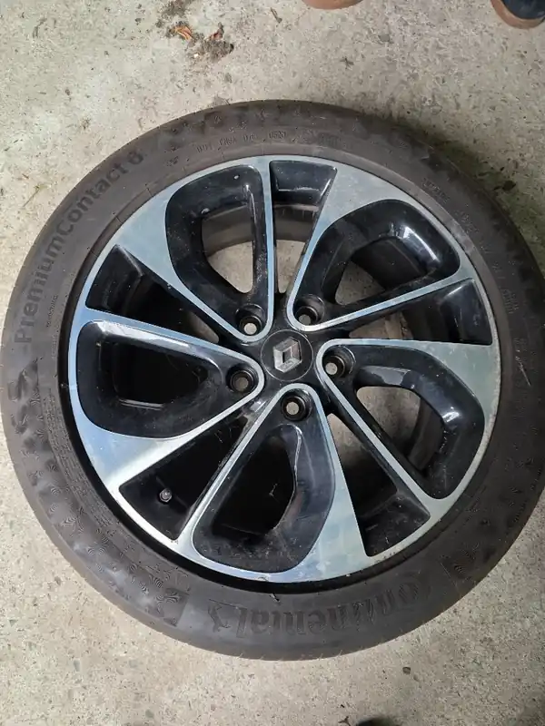 Ekspresowa dostawa Felgi do Renault Laguna III wraz z oponami rozmiar 215/50 R17