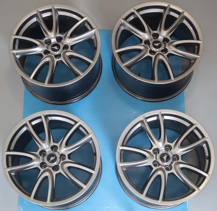 Felgi 19' Ford Mustang Track Pack 2005-2014 s197 stan BDB Łatwy zwrot