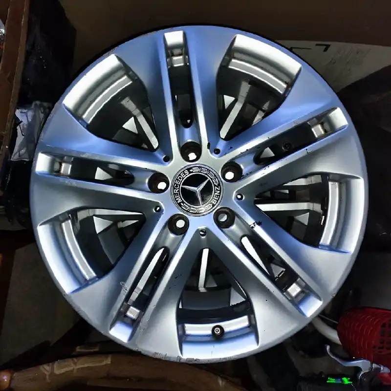 Ostatnia szansa Felgi aluminiowe Mercedes Benz E-Klasa W212 A2124010902 komplet 4szt.