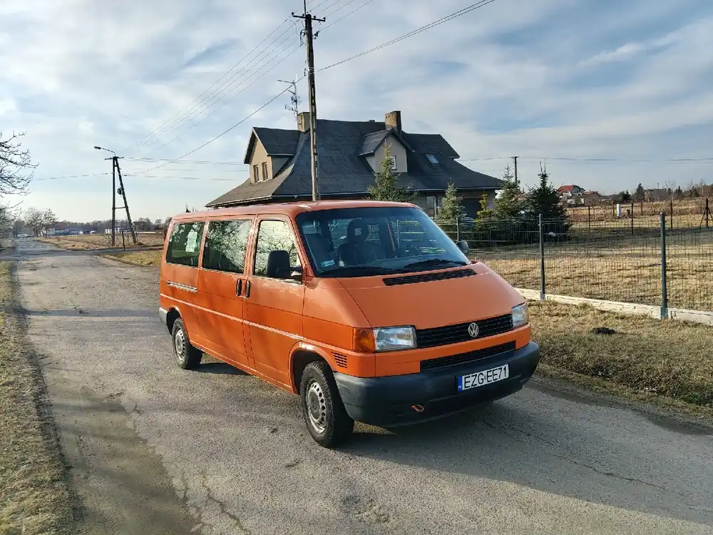 Volkswagen Transporter 1.9 T4 TD, 8 + 1 miejsc, po kapitalnym remoncie Łatwy zwrot