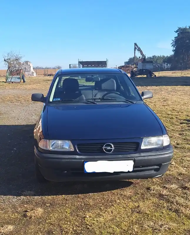 Sprzedam Opel Astra Clasic 1.4 Kup online