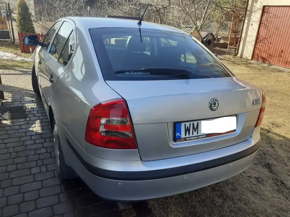 Szybka dostawa Skoda Octavia 2 1,6 mpi 102km
