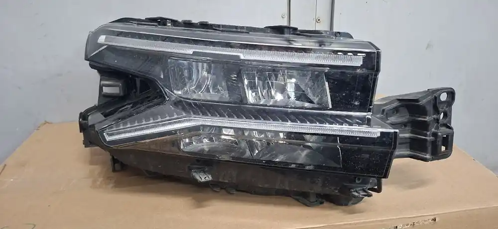 Lampa przednia prawa citroen c5 air cross 2024r 9845355980 stan idealny Do wyczerpania zapasów