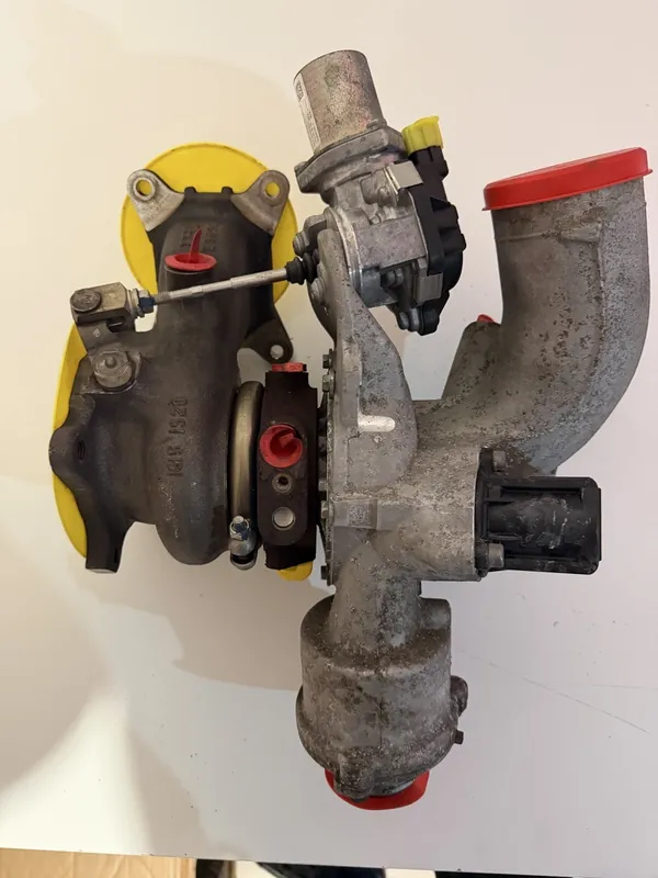 Dostępne od ręki Turbina Audi 06L145722D ORYGINAŁ | Do regeneracji CZYTAJ OPIS