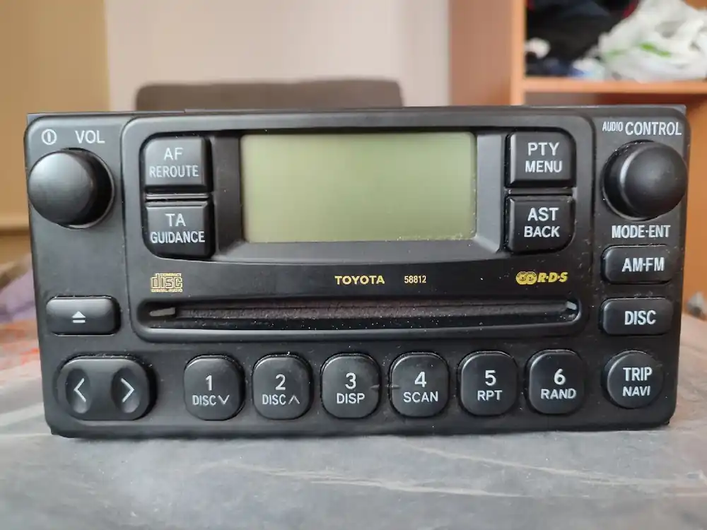Radioodtwarzacz CD samochodowy Toyota Nowość
